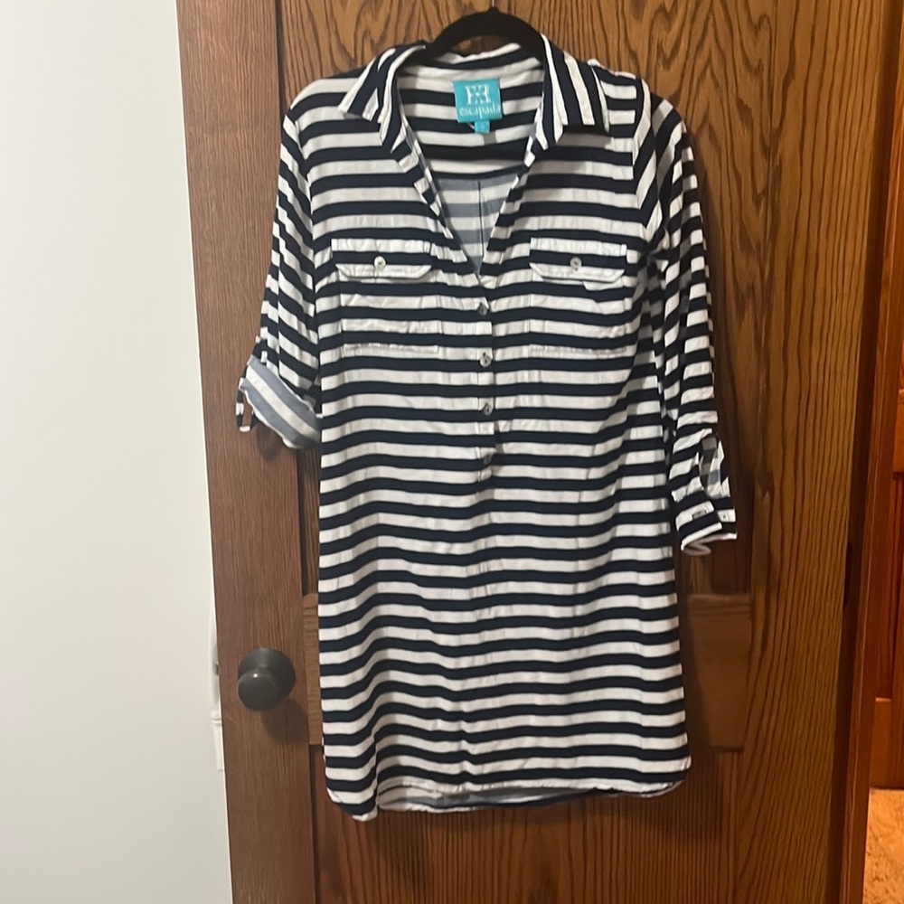 Escapada dress size small
